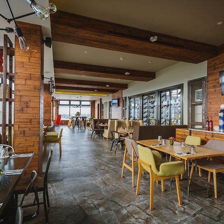 Hotel Xyz Таклобан Экстерьер фото