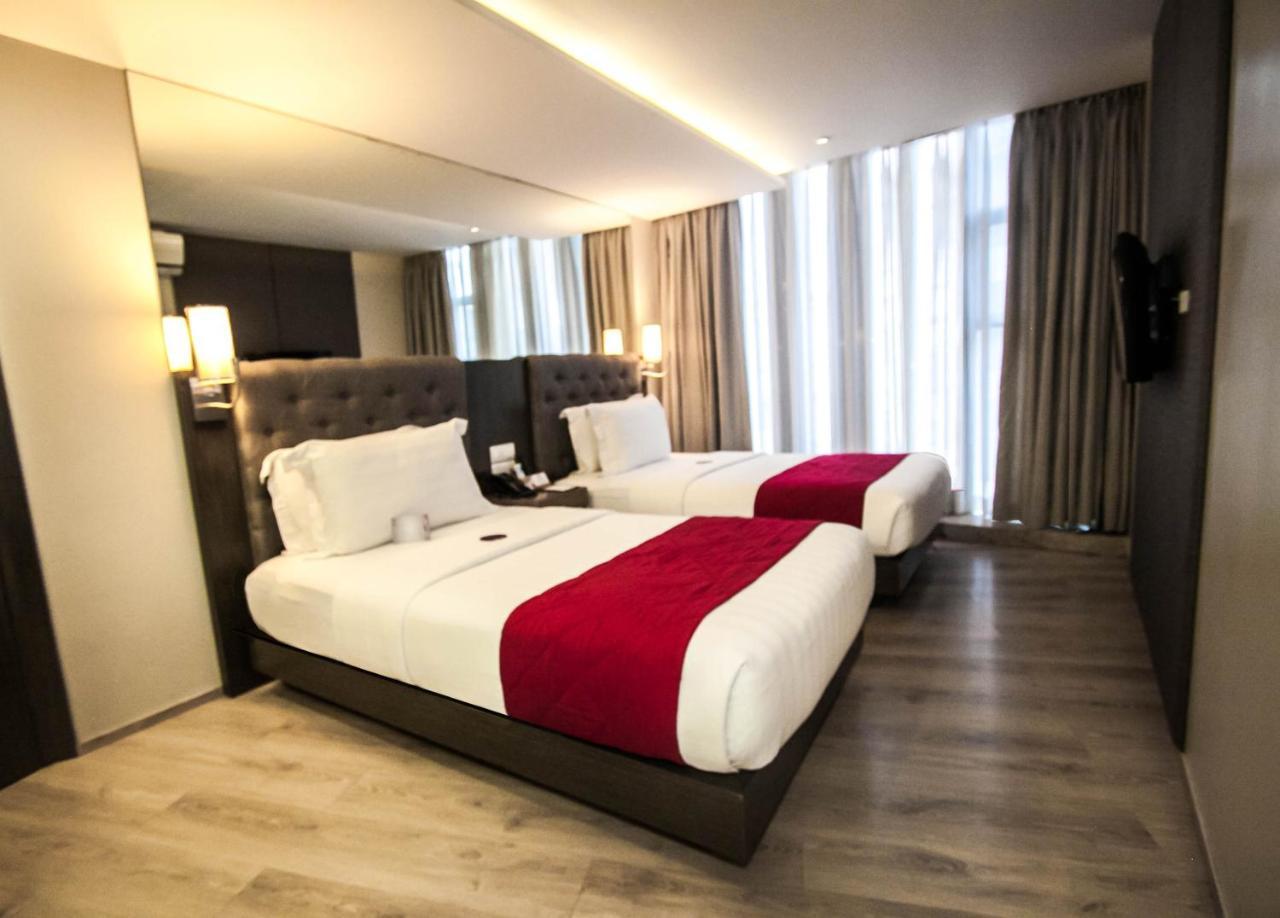 Hotel Xyz Таклобан Экстерьер фото